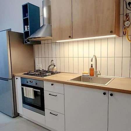 Apartments Pekarska Centr - Світло Є! Lviv Bagian luar foto