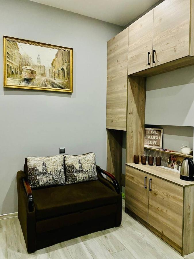 Apartments Pekarska Centr - Світло Є! Lviv Bagian luar foto